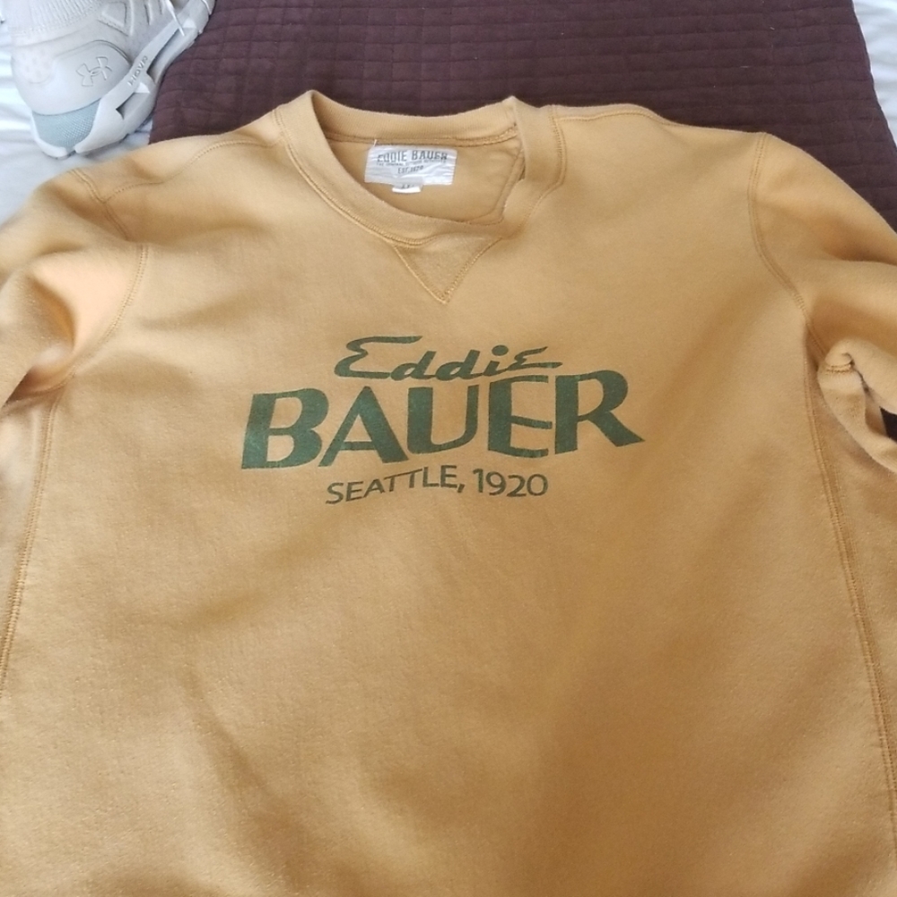 Eddie bauer's sweatshirt